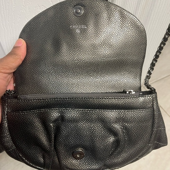 Chanel half moon bag - Picture 5 of 10